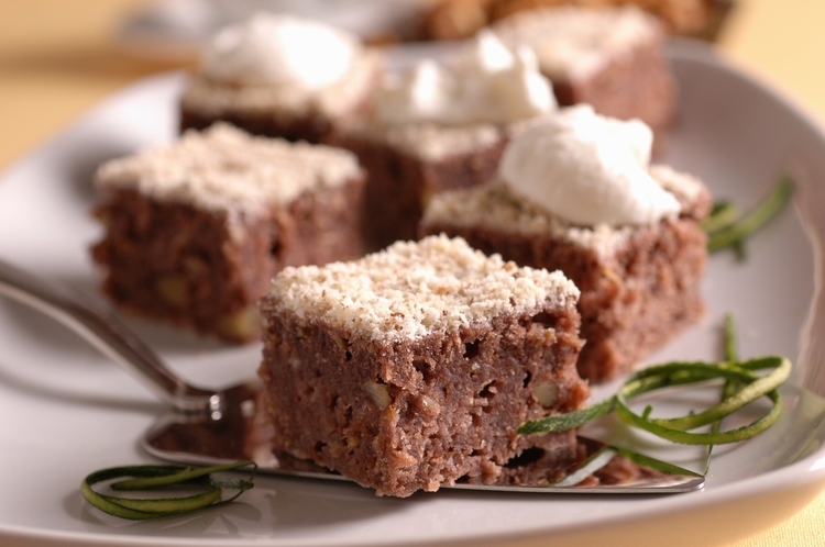 hrncekovy-cuketovy-kolac